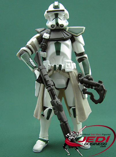 Hasbro Star Wars ROTS Clone Commander In Battle Gear Action Figure GREEN